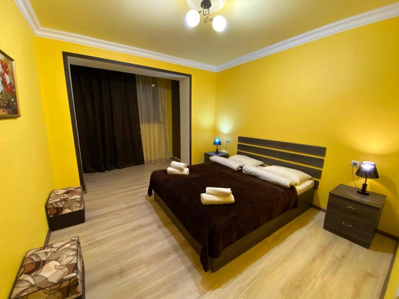 Centralhome Yerevan Bagian luar foto